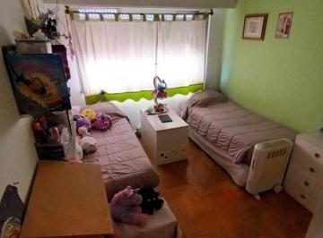 Departamento · 1m² · 3 Ambientes · Departamento de 3 Ambientes en El Centro de Lomas! Apto Profesional