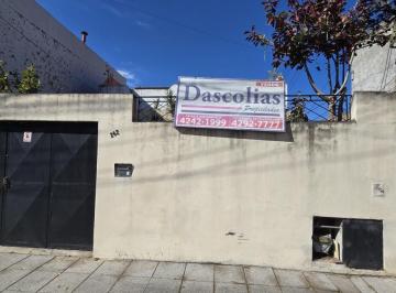 PH · 1m² · 4 Ambientes · 1 Cochera · PH Al Frente C/garage