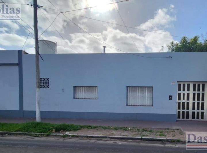 Casa · 200m² · 6 Ambientes · 1 Cochera