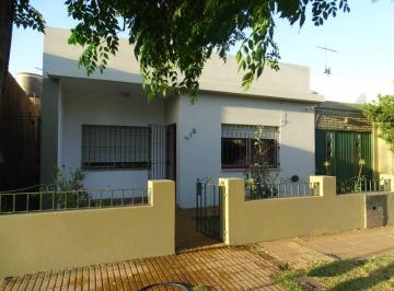 Casa · 100m² · 3 Ambientes · 1 Cochera · Casa 3 Amb. C/garage