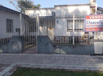 Casa · 1m² · 3 Ambientes · 1 Cochera · Casa de 3 Ambientes con Garage y Fondo.
