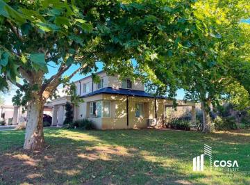 Casa · 214m² · 7 Ambientes · 2 Cocheras · Venta Casa 4 Dorm. Kentucky Club de Campo Funes Santa Fe