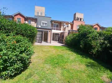 Casa de 4 ambientes, Córdoba · Se Vende Casa Duplex de 2 Dorm. en Barrio Los Soles Valle Escondido Impecable