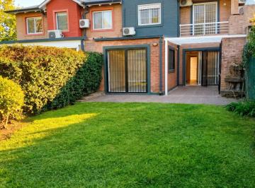 Casa de 4 ambientes, Córdoba · Se Vende Casa Duplex de 2 Dorm. en Barrio Los Soles Valle Escondido Impecable