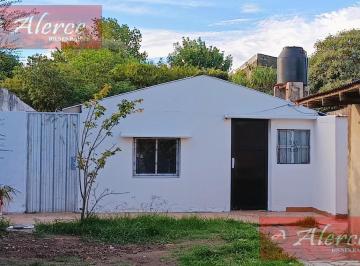 Casa · 115m² · 4 Ambientes · Casa en San José con Fondo, Almirante Brown. a m de Santa Ana - Sin Cochera
