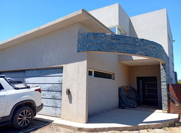 Casa en Cinco Saltos