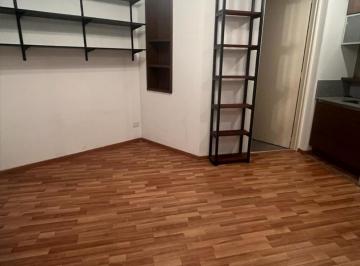 Oficina comercial · 30m² · 1 Ambiente · Oficina de 30 m² Dividido con Aire Acondicionado Split y Cocina Kitchinett.