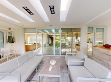 Casa · 166m² · 5 Ambientes · 2 Cocheras · Casa en Lomas de City Bell - Club de Campo
