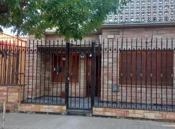 Casa de 8 ambientes, San José · Bloque Inmobiliario Vende Casa + Galpón, en San José, Gllén, Mendoza!