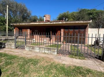 Casa · 321m² · 7 Ambientes · Casa en Venta Barrio Parque Capital Sur