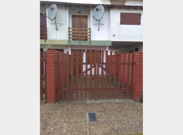 Casa · 55m² · 3 Ambientes · 1 Cochera · Duplex en Venta en Mar de Ajó