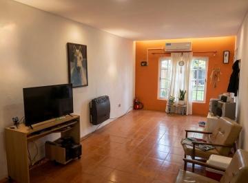 Casa · 191m² · 4 Ambientes · 1 Cochera · Financiamiento - Exclusiva Zona de Pesca! Ubicación Privilegiada!