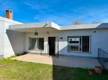 Casa de 8 ambientes, Mina Clavero · Dos Casas Sobre Av Principal – Ideal Inversión y Desarrollo Comercial