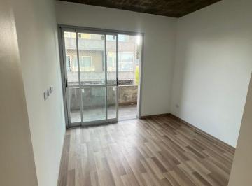 Departamento · 60m² · 3 Ambientes · Departamento 3 Ambientes con Balcón en Alquiler - Ezpeleta Este