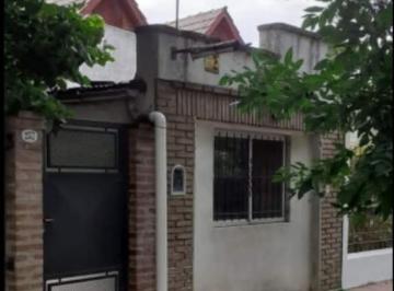Juan B Justo 4.jpeg · Venta - Casa 2 Ambientes con Jardin en Baradero