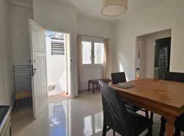 PH · 42m² · 2 Dormitorios · Alquiler 24 Meses - PH 3 Amb en Planta Alta, C/ Patio y Lavadero.