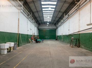 Imagen mejorada por IA para apreciar las dimensiones del lugar · Galpón - Depósito de 550 m² - Alquiler o Venta en Barracas