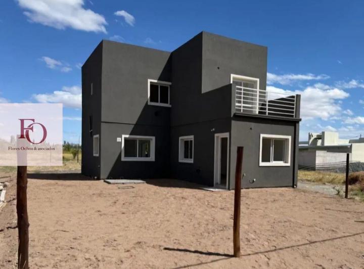 Casa en General Fernández Oro