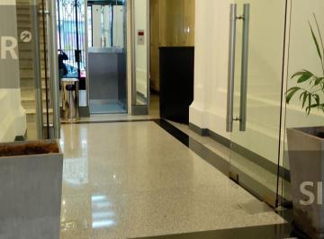 Oficina comercial · 160m² · 5 Ambientes · Alquiler de Oficinas en Edifico de Categoria