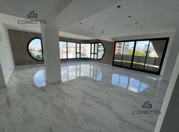 Departamento · 202m² · 4 Ambientes · 1 Cochera · Departamento - Flores