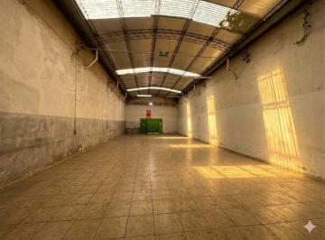 Bodega-Galpón · 360m² · 6 Ambientes · 2 Cocheras · Casa / Galpon en Venta 2 Viviendas C/ Cochera Múltiples Posibilidades – Mataderos 8,66 X 42