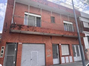 Casa · 256m² · 4 Ambientes · 1 Cochera · Casa Ideal 2 Familias en Villa Ballester