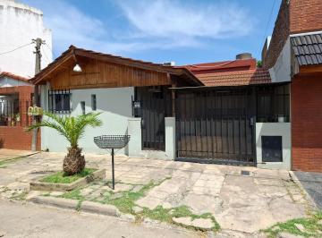 Casa · 170m² · 4 Ambientes · Casa 5 Amb. C/garage, en Lote 8,66 X 25,98