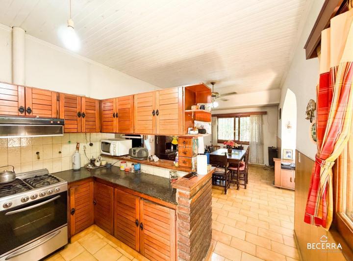 Casa · 78m² · 4 Ambientes · 1 Cochera