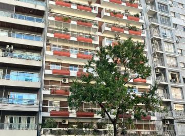 Departamento de 4 ambientes, Caballito · Departamento 4 Ambientes Al Frente con Balcon.