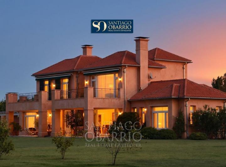 Casa · 450m² · 5 Ambientes
