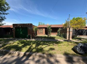 imagen1 · Casa con Patio y Cochera