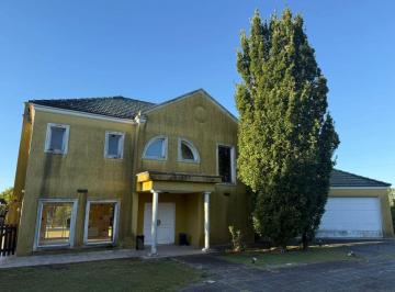 Casa de 5 ambientes, La Plata · Oportunidad Casa en Venta Haras del Sur 1