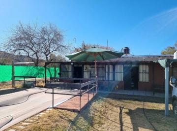 Casa · 30m² · 1 Ambiente · 1 Cochera · Vendo Quincho Cerrado