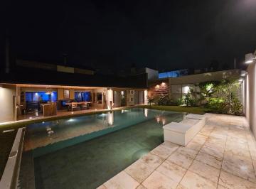 Quinta vacacional · 268m² · 3 Ambientes · 2 Cocheras · Venta Casa/quinta en Mercedes