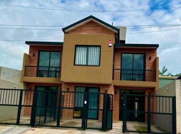 Casa de 4 ambientes, San Salvador de Jujuy · Dúplex a Estrenar