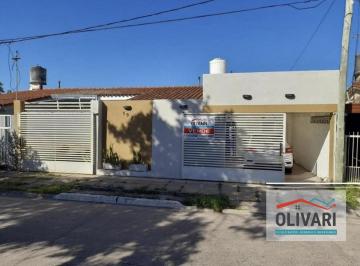 Casa · 184m² · 4 Ambientes · 2 Cocheras · Casa con Pileta y Quincho - Resistencia