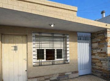 Casa · 80m² · 3 Ambientes · Casa en Venta - Merlo Norte