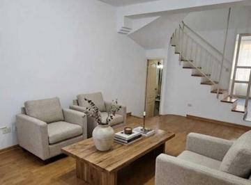 Casa · 115m² · 4 Ambientes · 1 Cochera · Casa Chalet en Venta en Villa Urquiza, Capital Federal, Buenos Aires