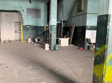 Bodega-Galpón , Avellaneda · Alquiler de Galpón en Avellaneda en Av Belgrano Al 2000