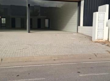 Local comercial de 1 ambiente, Córdoba · Local Comercial de 85 m² en Alquiler en Docta Av