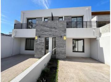 Departamento · 99m² · 3 Ambientes · 2 Cocheras · Venta. Duplex 3 Amb Apto Credito. San Geronimo