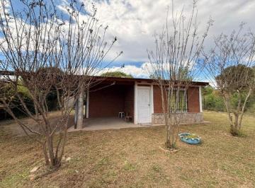 Casa · 98m² · 3 Ambientes · 1 Cochera · Casa a La Venta en Valle Hermoso