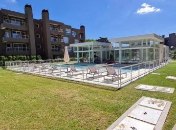 Departamento · 58m² · 2 Ambientes · 1 Cochera · Lindisimo Departamento con Jardin de 2 Ambientes en Pasionaria Martínez