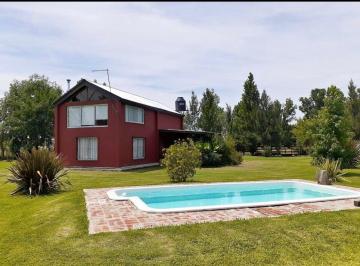 Casa · 65m² · 4 Ambientes · 1 Cochera · Casa en Coronel Brandsen - Calle Alazan E/ Jacaranda y Caibo