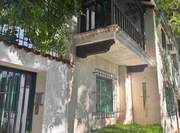 PH de 4 ambientes, Rosario · Necochea 1533 Piso 1º Depto 1º.