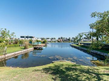 Casa de 5 ambientes, Tigre · Casa en Venta a La Laguna en Santa Ana Villanueva