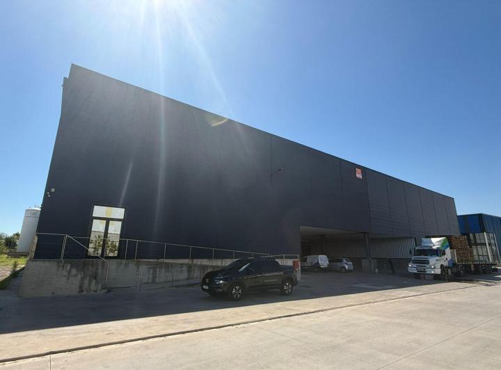 Depósito · 2000m²