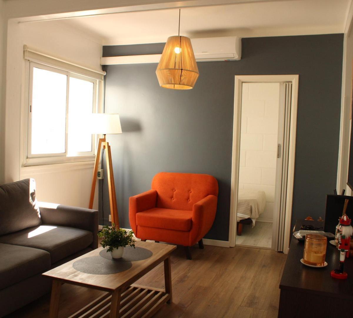 Departamento 2 ambientes con dependencia al frente - venta