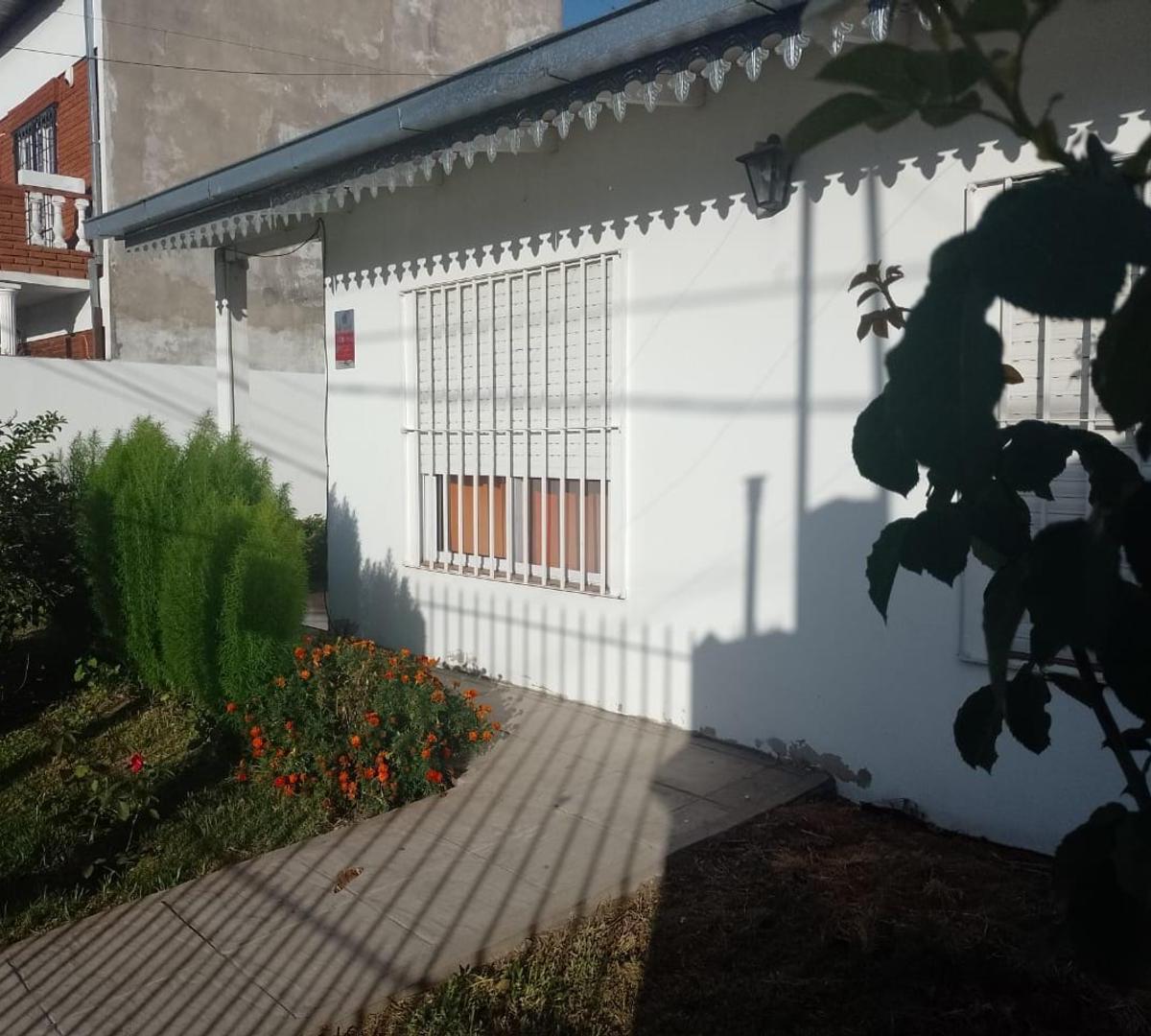 Venta De Casa Apta Crédito Juan Diaz De Solis 1200