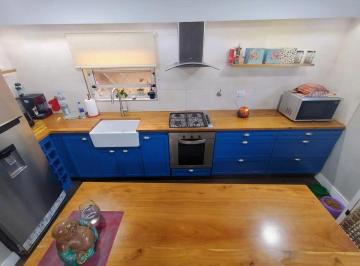 Casa de 4 ambientes, Avellaneda · 4 Ambientes con Cochera - Casa en Piñeyro Avellaneda
